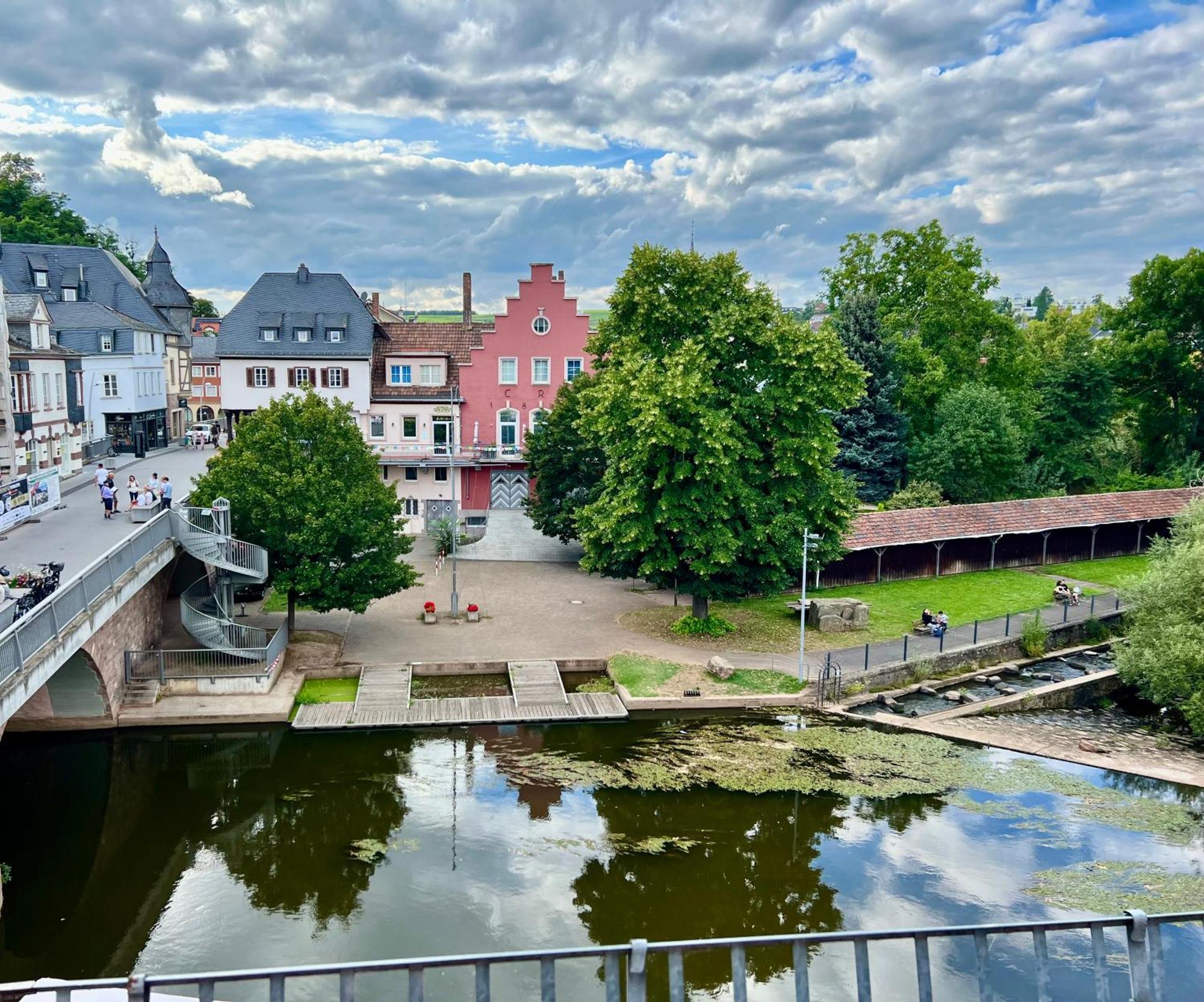 Apartment Helloyou I Wohntraum Am Wasser I Zentral I Parkplatz I Nahewein